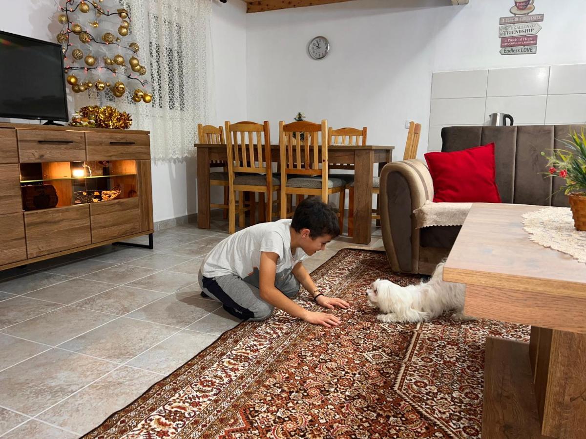 Laf Guest House Kolasin Luaran gambar