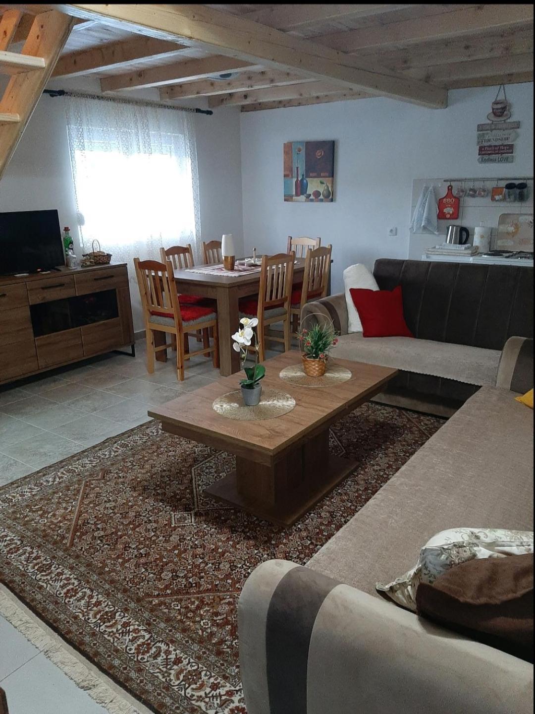 Laf Guest House Kolasin Bilik gambar